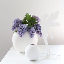 Load image into Gallery viewer, COOEE l BALL VASE 10CM l WHITE