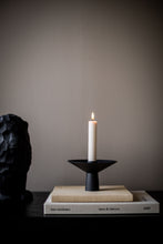 Load image into Gallery viewer, COOEE l UMA CANDLE - BLACK