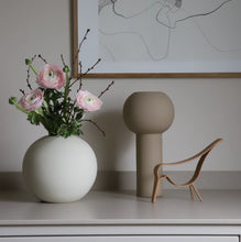 Load image into Gallery viewer, COOEE l BALL VASE 20CM l SHELL